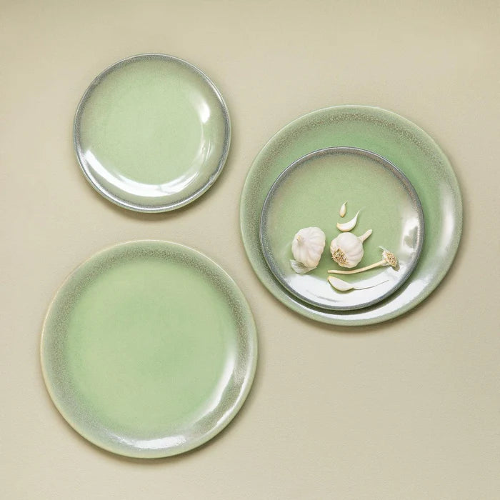 Plane Shaded Dinner Set